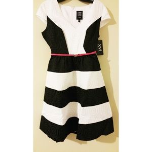 NWT JAX Black White Dress with Belt